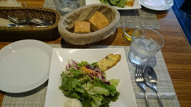 くるみと鶏肉のゴルゴンゾーラクリームソース