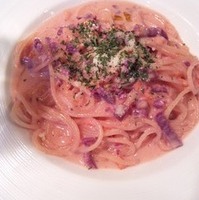 紫芋とトマトのクリームパスタ