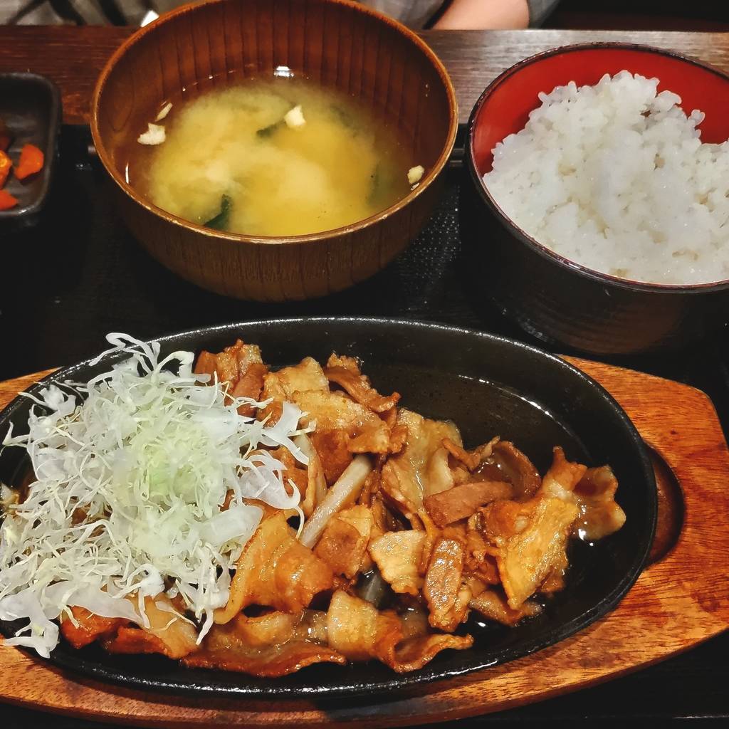 豚生姜焼き定食