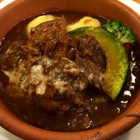 じっくり煮込んだ特製ビーフシチュー