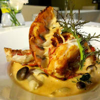 オマール海老のポワレ　アメリケーヌソース…