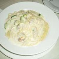 鶏肉とズッキーニのクリームスパゲッティ