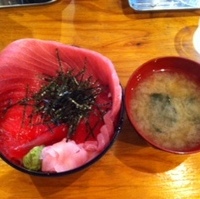 まぐろ丼