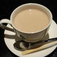 ホットミルクティー