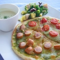 フォカッチャとピザのランチセット