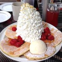 ストロベリーパンケーキ