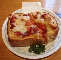 スクランブルエッグトースト