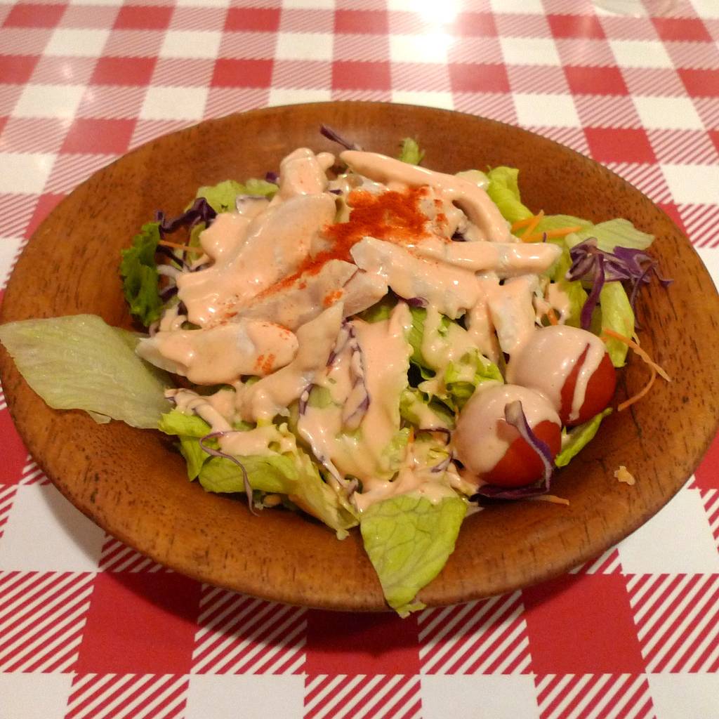 チキンのサラダ