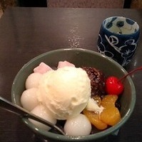 クリームあんみつ