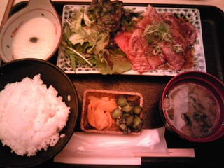 牛ロースステーキランチメニュー