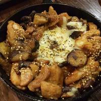 なすと鶏肉の味噌チーズ焼き