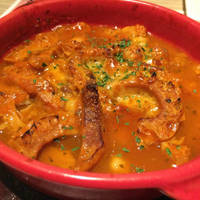 牛タンのアヒージョ