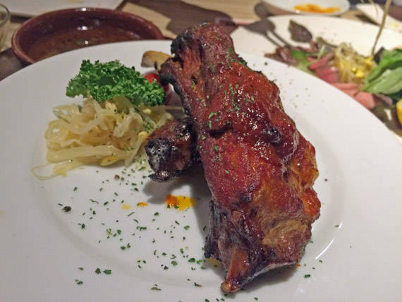 牛タンのアヒージョ