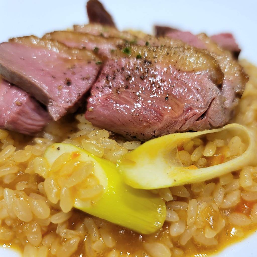 鴨のローストと下仁田葱のカルドソ