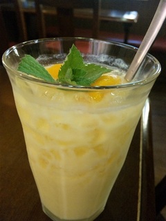 マンゴーシェイク