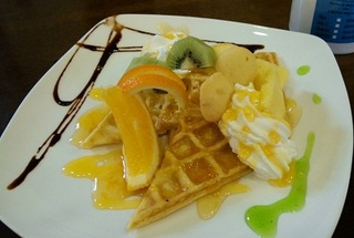 フルーツワッフル