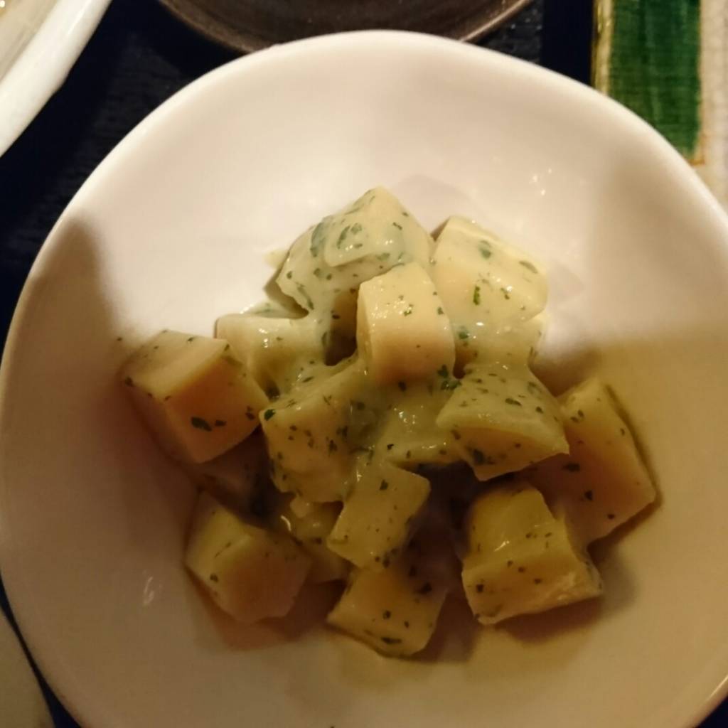 いけまさ亭の味噌４月度のお昼ご飯定食の、木の芽和えです。