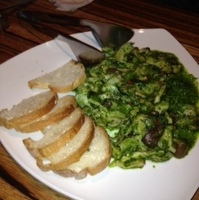 ツブとキノコの香草バター焼き