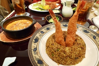 海老フライとドライピラフ　クリームカレー添え