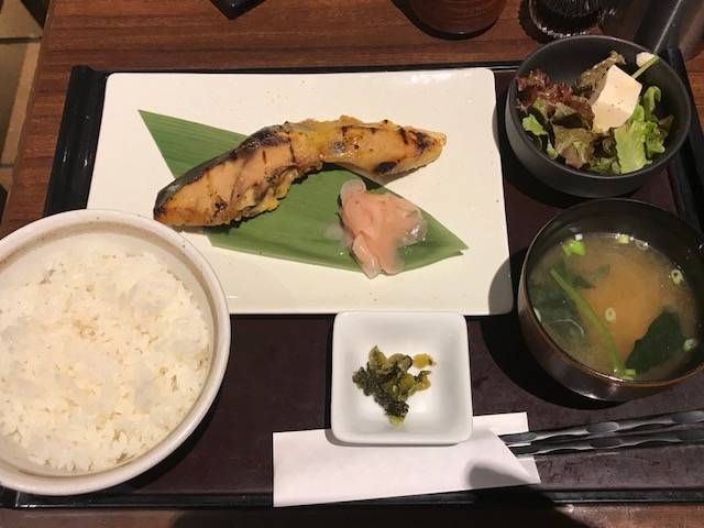 銀だらの西京焼き定食