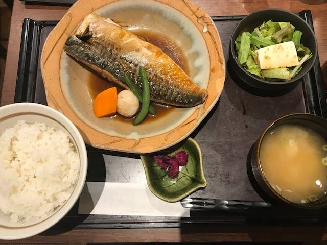 鯖の煮魚定食