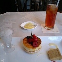 こころ苺とバニラのシブースト