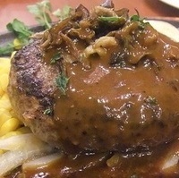 黒×黒ハンバーグステーキ