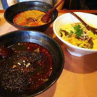 黒担担麺