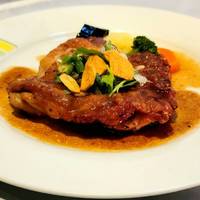 チキンステーキ（ガーリックソース）