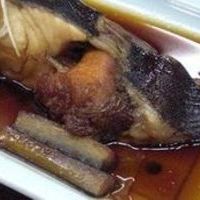 なめた鰈の煮魚
