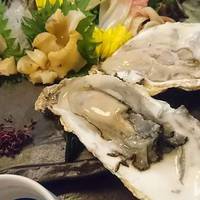 貝の刺身盛り合わせ、ほか