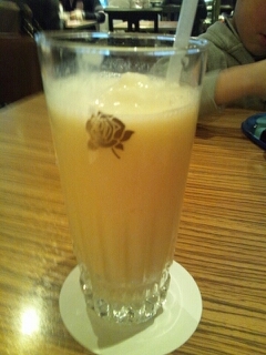 桃とりんごのスムージー