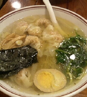 ワンタン麺