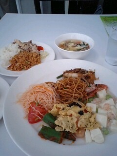 ランチビュッフェ