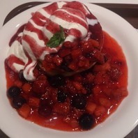 スペシャルベリークイーンパンケーキ