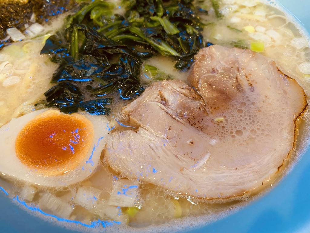 塩とんこつラーメン