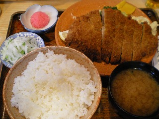 ロースカツ定食