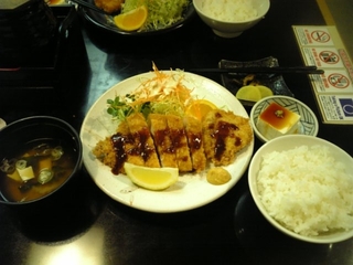 ロースカツ定食