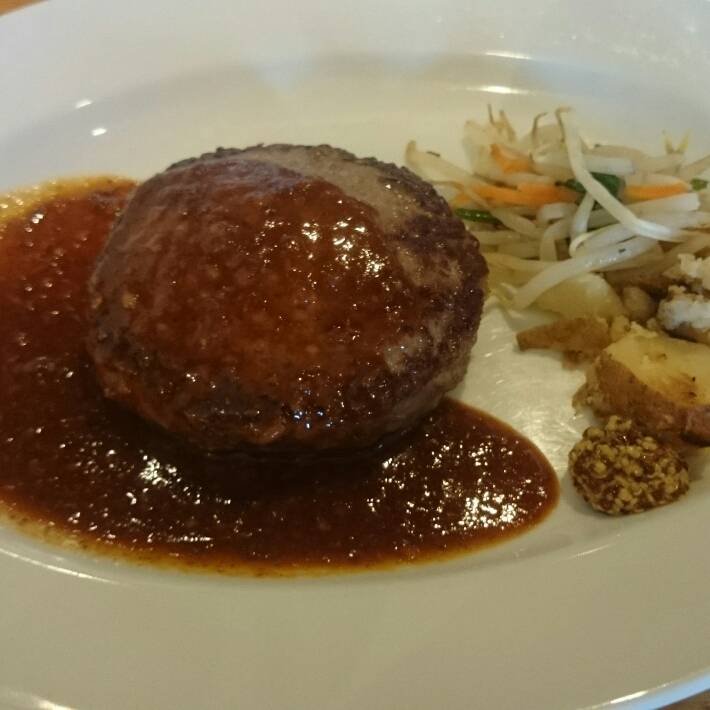 てごねハンバーグランチ150g