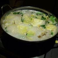 ボリュームたっぷり幻ホルモンのもつ鍋