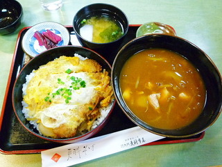 かつ丼とカレー南蛮蕎麦のセット