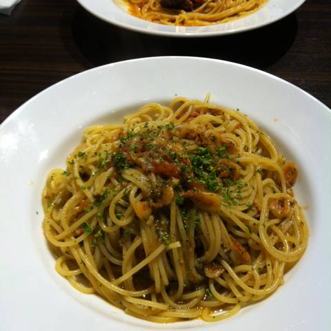 桜海老とトマトのパスタ