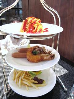 ３つのプレートで楽しむキッズプレート