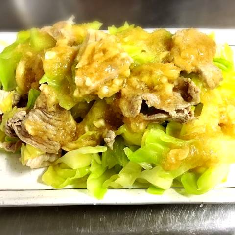 豚肉とキャベツのニンニク和え