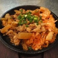 鉄板牛筋キムチ
