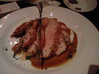 富士朝霧高原放牧豚