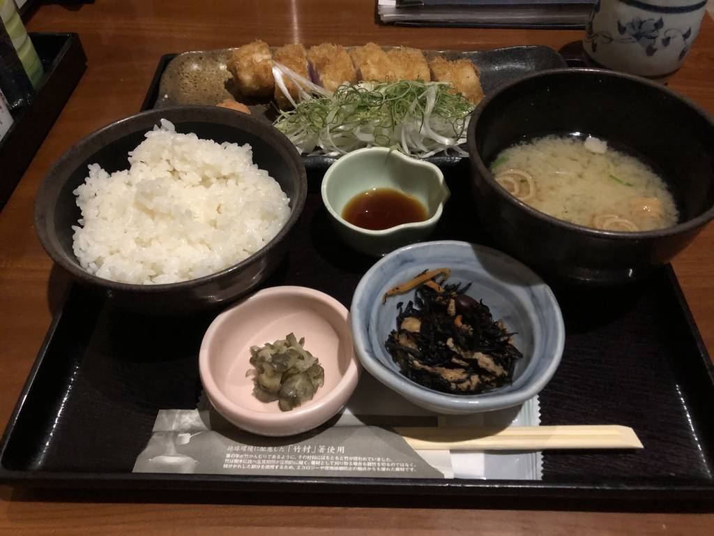 かじきのレアカツ定食
