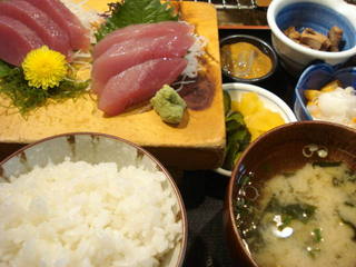 日替り定食（マグロ刺身）