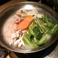 鶏白湯スープ鍋