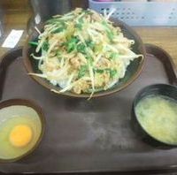 ニラもやし丼